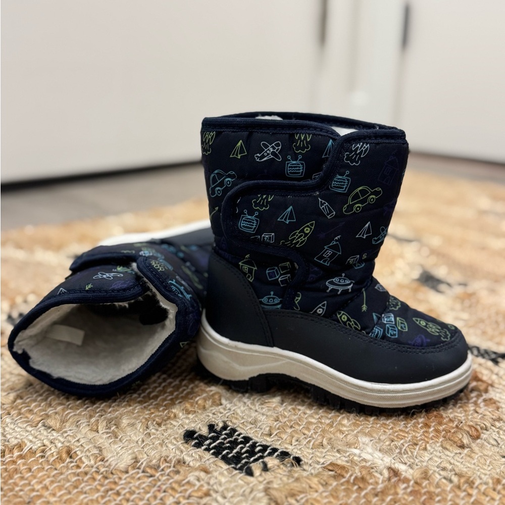 Toddler Winter Boots - Warm lining, Water-Resistant, Nonslip. Size 7 US/24 EU - Picture 3 of 5